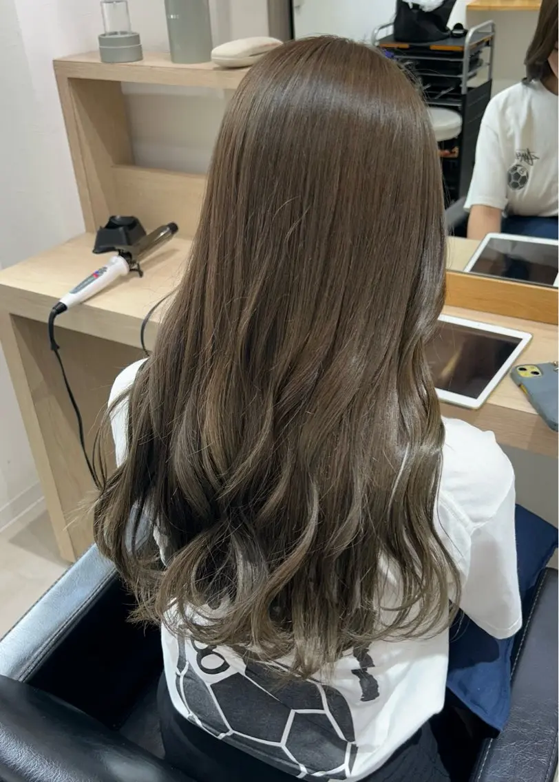 ロング カラー カット ヘアカラー トリートメント 🤍透明感/韓国風 🤍サクラギヒトミのヘアスタイル