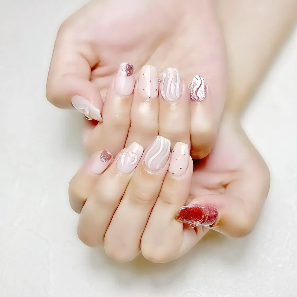 ネイル オーロラネイル ハート マグネットネイル ミラーネイル ピンク rouse nail RISATOのネイルデザイン