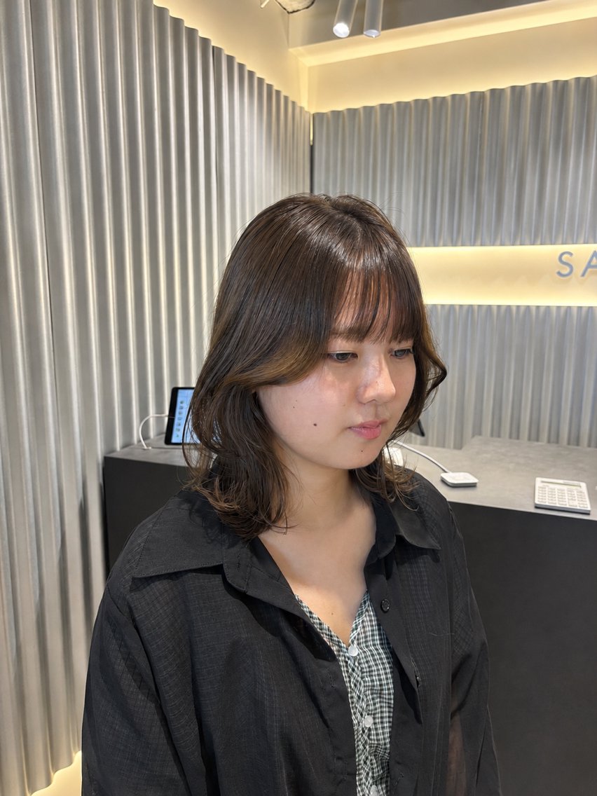 ミディアム カラー パーマ ヘアアレンジ レイヤーカット 押切 響　のヘアスタイル