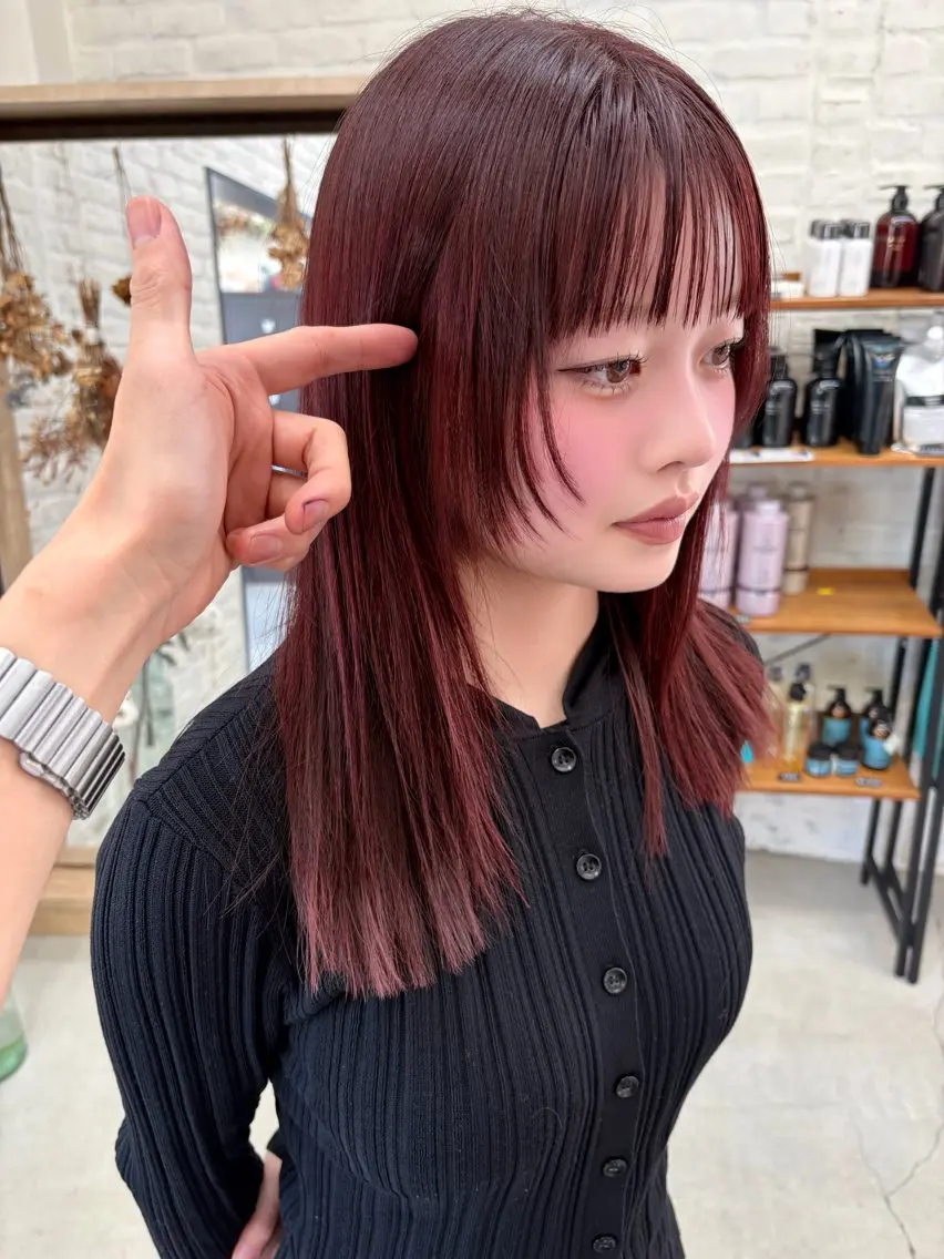 ミディアム カラー レイヤーカット ユナイテッド ビューティー西金沢のヘアスタイル