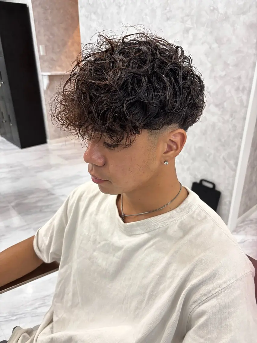 ショート パーマ メンズ スペインカール Men's Rico Chihayaのヘアスタイル