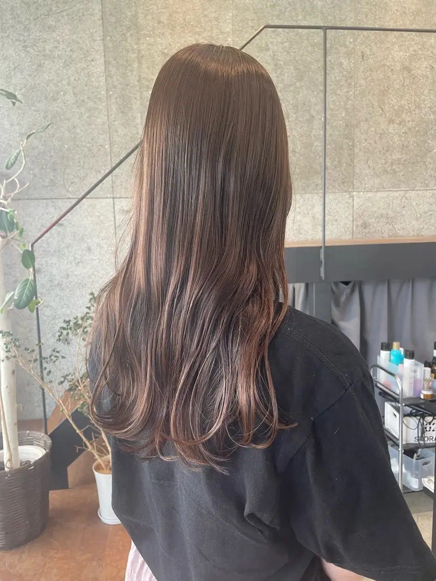 ロング カラー 🍋髪質改善× 透明感カラー ジュリのヘアスタイル