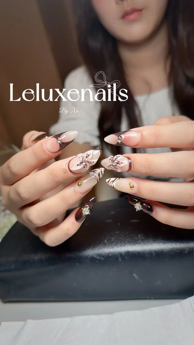 ネイル LE LUXE NAILSのネイルデザイン