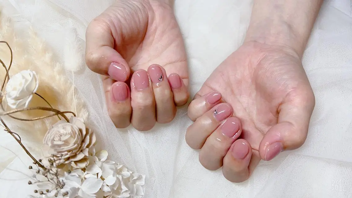ネイル ワンカラーネイル M_ nail salonのネイルデザイン