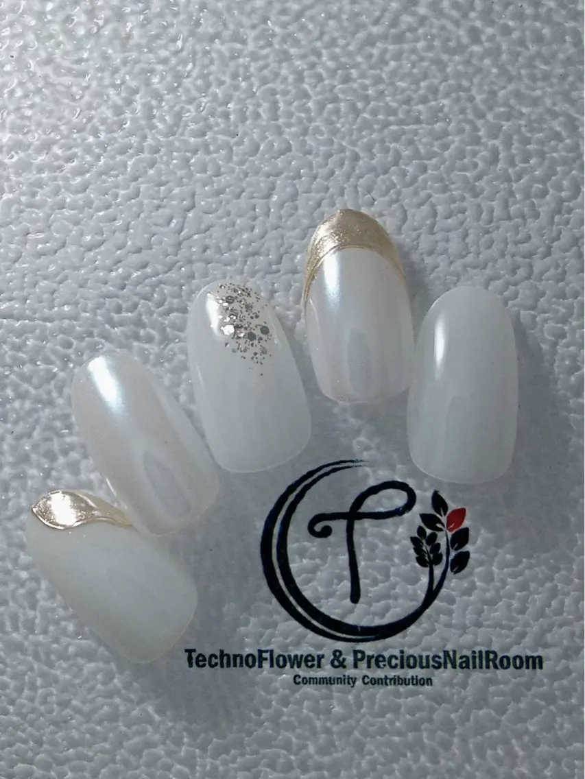 ネイル フラワーネイル precious nail roomのネイルデザイン