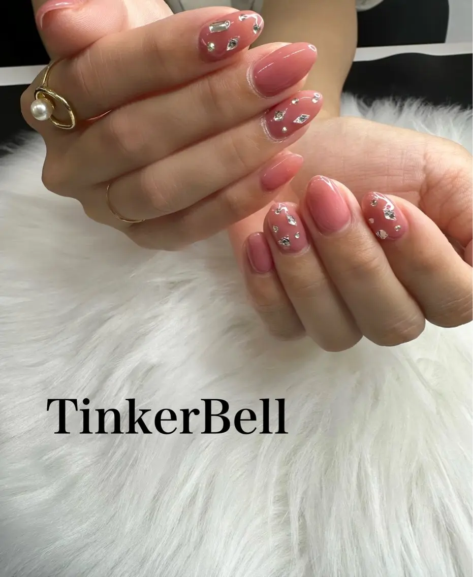 ネイル アニマル柄 フラッシュネイル ジェルネイル グラデーション キラキラネイル ハンドネイル Tinker Bellのネイルデザイン