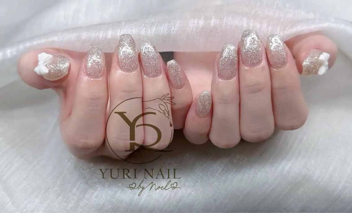 ネイル オーロラネイル ブルー チークネイル フレンチネイル キラキラネイル ハンドネイル フットネイル ハンドケア YURI Nail NARITAのネイルデザイン