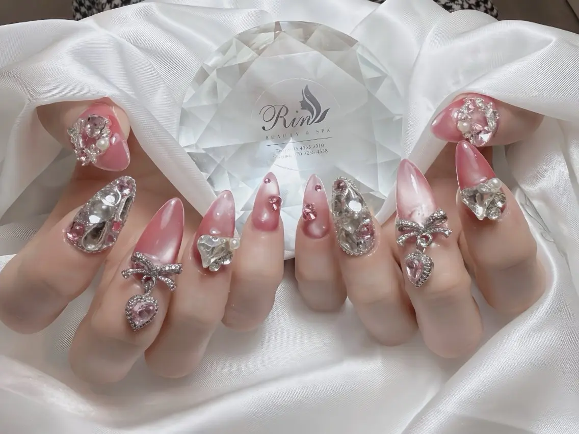 ネイル チークネイル フラッシュネイル フラワーネイル フットネイル ジェルネイル ハンドネイル Rin Nail Shinokuboのネイルデザイン