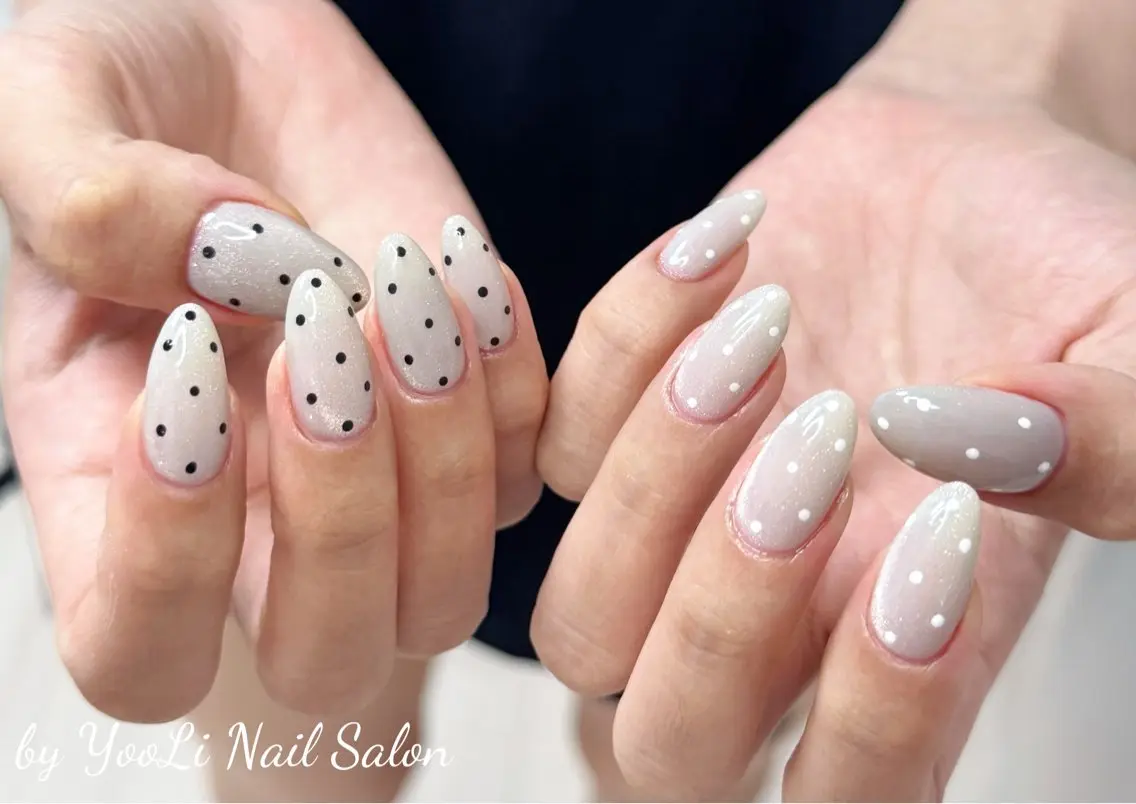 ネイル アートネイル オーロラネイル チークネイル フレンチネイル ガラスフレンチ ハンドネイル 🎀🎀YooLi Nail Salonのネイルデザイン