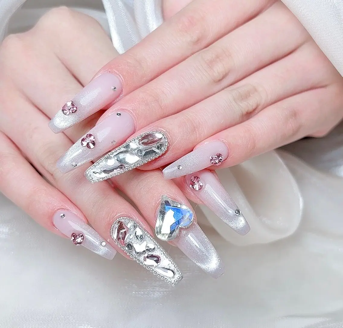 ネイル ハンドネイル 🎀M nails✨ ビューティーのネイルデザイン