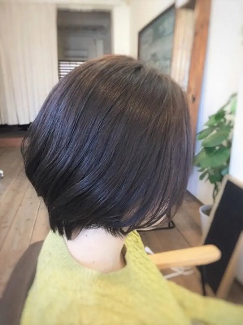 ミディアム カット nest のヘアスタイル