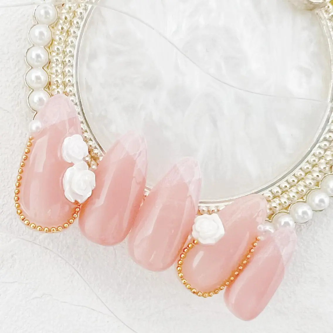 ネイル フレンチネイル rouse nail RISATOのネイルデザイン