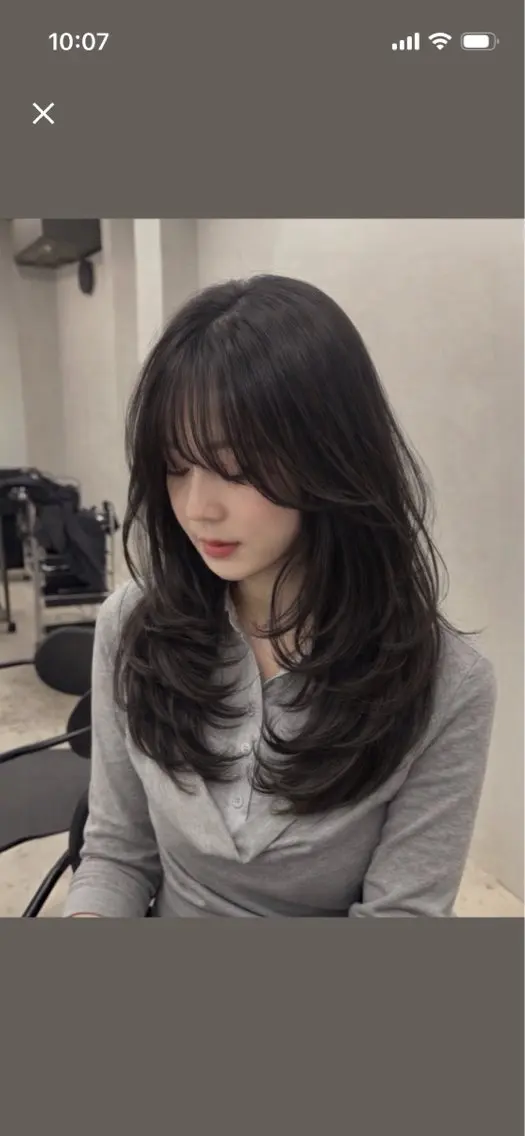セミロング カット ヘアカラー レイヤーカット ハッシュレイヤー特化のヘアスタイル
