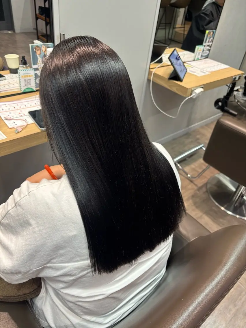 ロング 髪質改善 縮毛矯正 縮毛矯正 🎀縮毛矯正.暗髪 .艶髪🩶ちひろのヘアスタイル