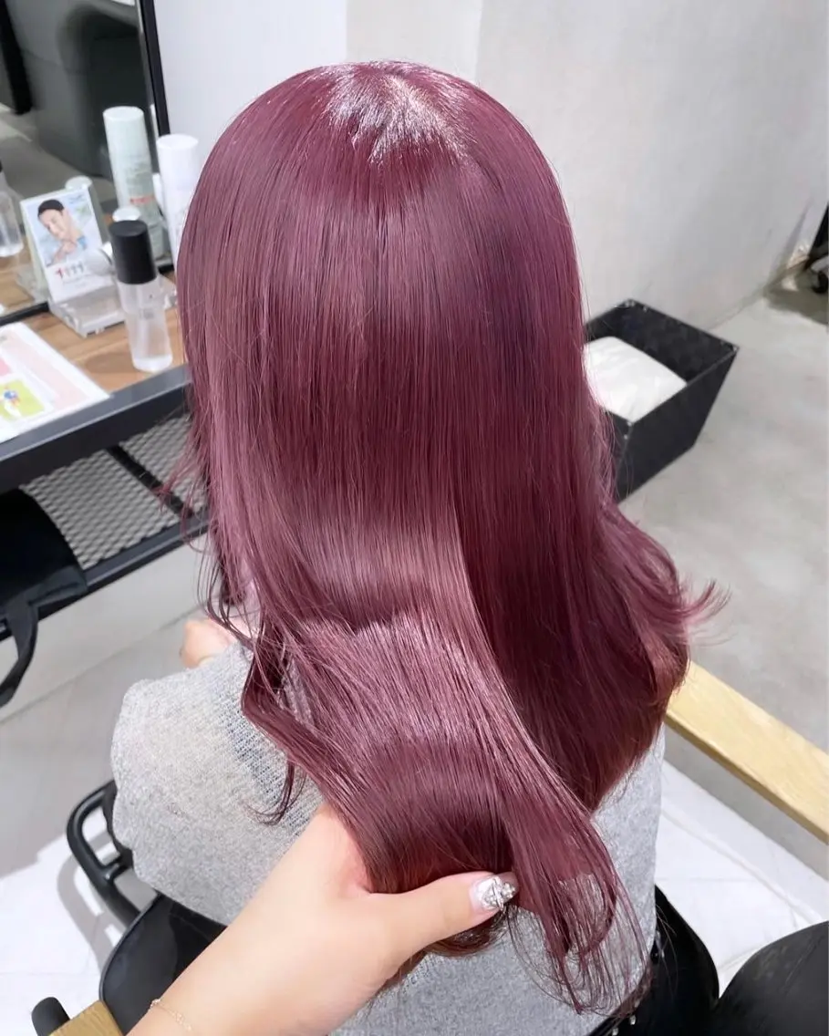 セミロング カラー パーマ ヘアアレンジ メンズ カシス ピンクカラー トリートメント mona/ ストレートスタイル✨のヘアスタイル