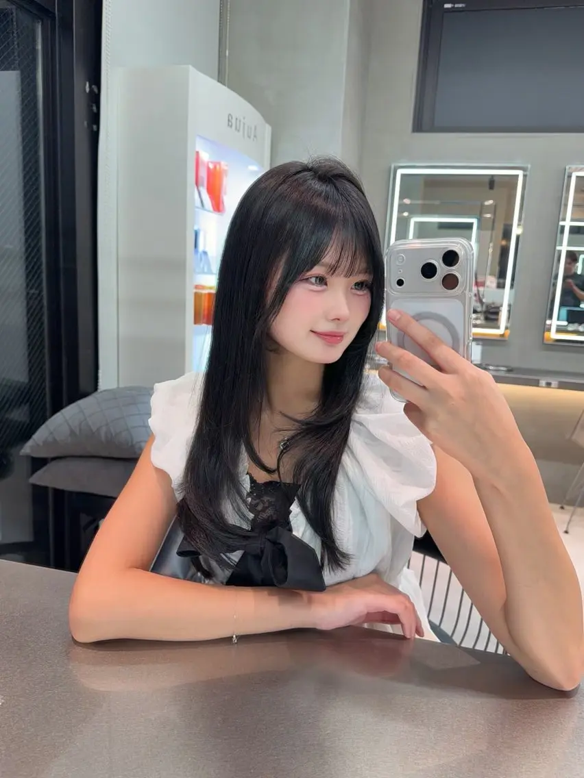 ロング カラー ヘアアレンジ ベージュカラー ブリーチ 透明感カラー ブリーチなしカラー 髪質改善 ヘアカラー トリートメント 【博多髪質改善】 吉村　清志のヘアスタイル