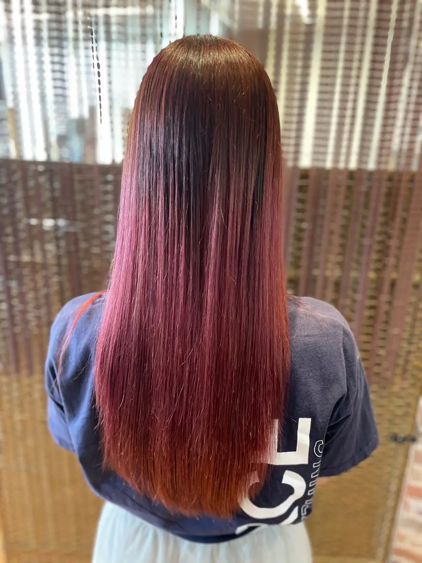 ロング カラー 伊熊 梨紗のヘアスタイル