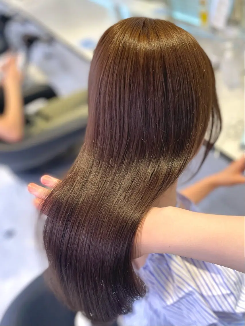 セミロング トリートメント うる艶トレンドヘア 🕊️上野BABYのヘアスタイル