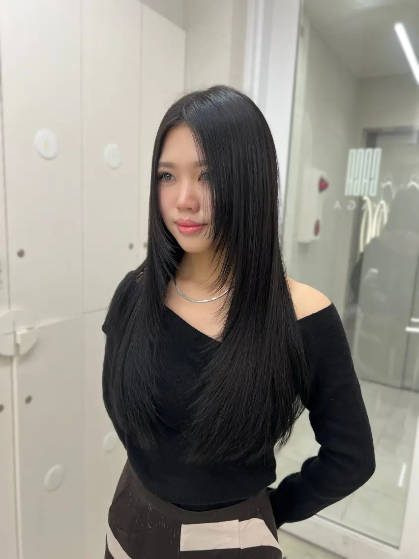 ロング GAGA AMIKAのヘアスタイル