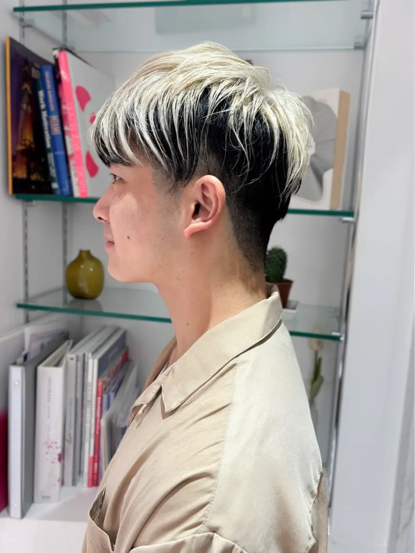 カラー メンズ メンズインナーカラー マッシュ インナーカラー 💐レイヤー/透明感 カラー💐智口彩香のヘアスタイル