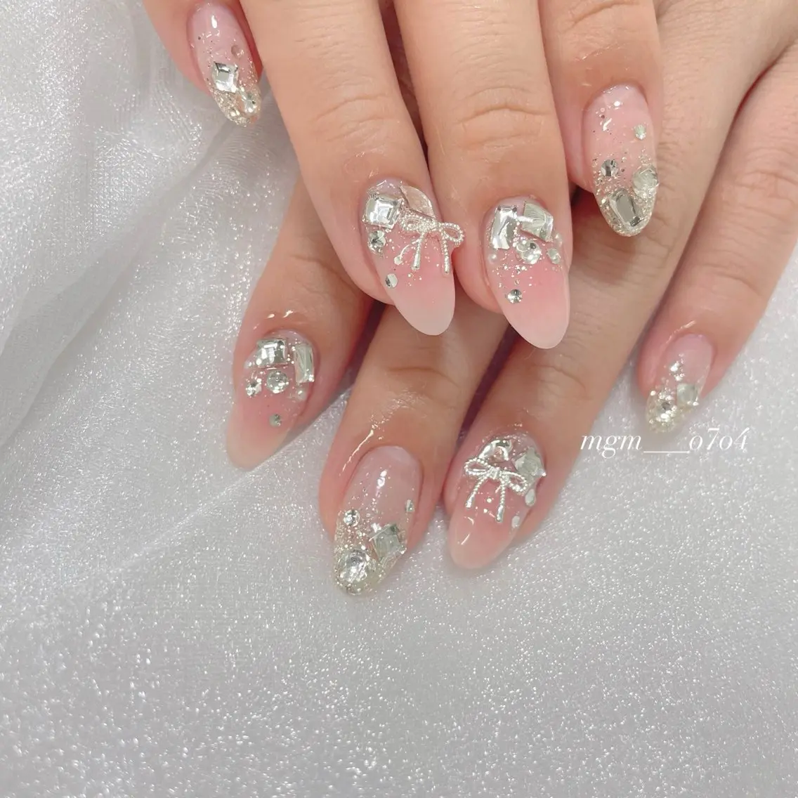 ネイル ハンドネイル ハンドケア MoON...❤︎ MeGuのネイルデザイン
