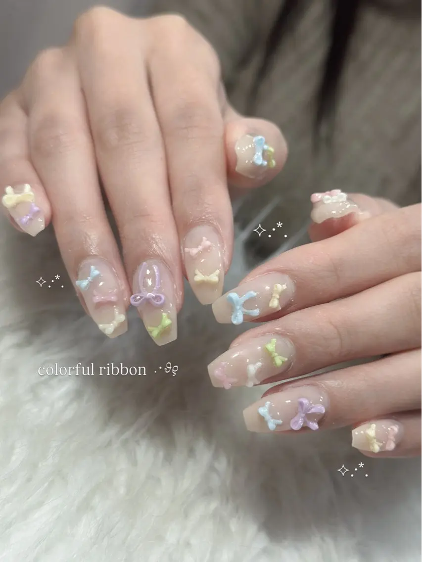 ネイル ハンドネイル フットネイル LAVISH nanamiのネイルデザイン