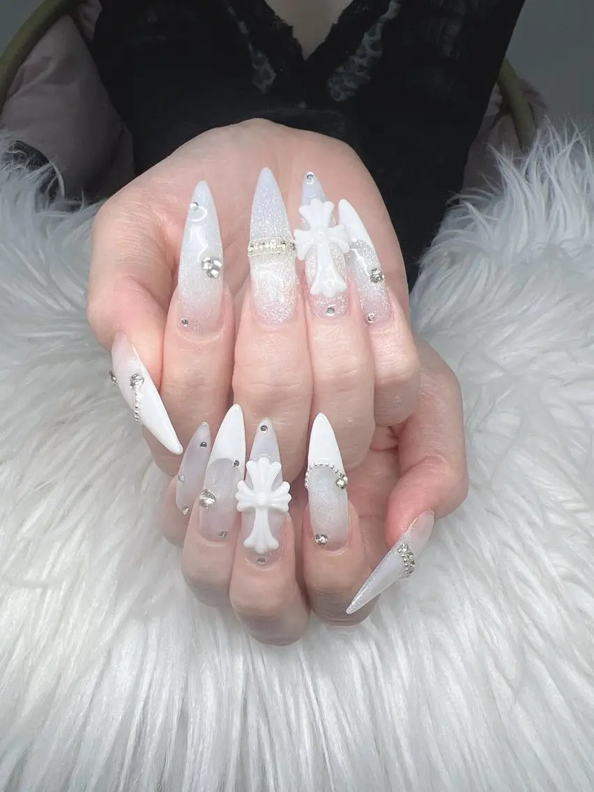 ネイル Lee Nailsのネイルデザイン