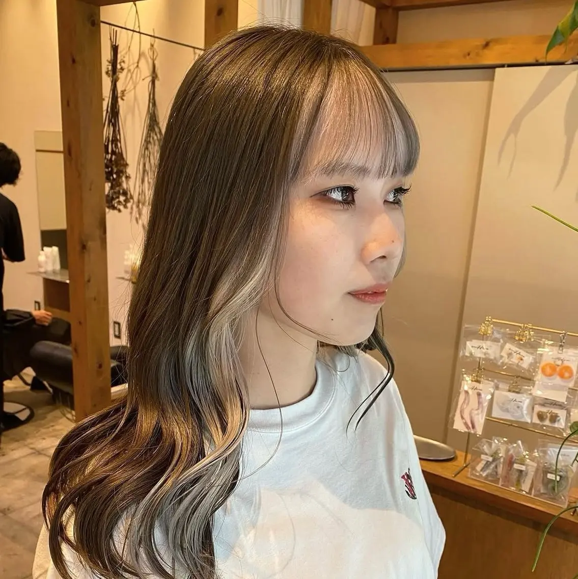 ミディアム カラー インナーカラー enif るいのヘアスタイル