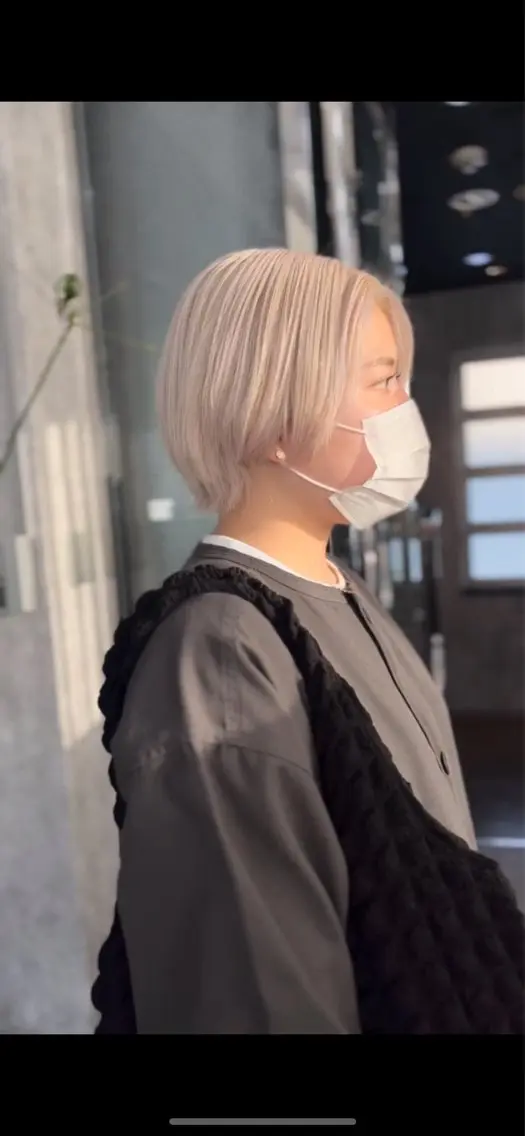 ショート カラー ベージュカラー ミルクティーベージュ ホワイトミルクティーベージュ TIDEHAIR / 韓国ヘア/MOEのヘアスタイル