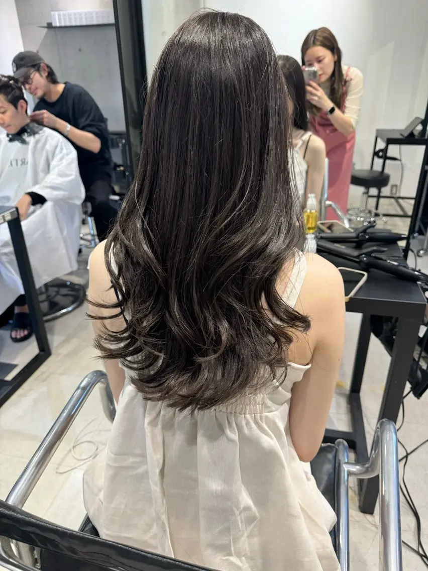 セミロング カラー パーマ ヘアアレンジ 透明感/オリーブ/ グレージュ/YUKAのヘアスタイル