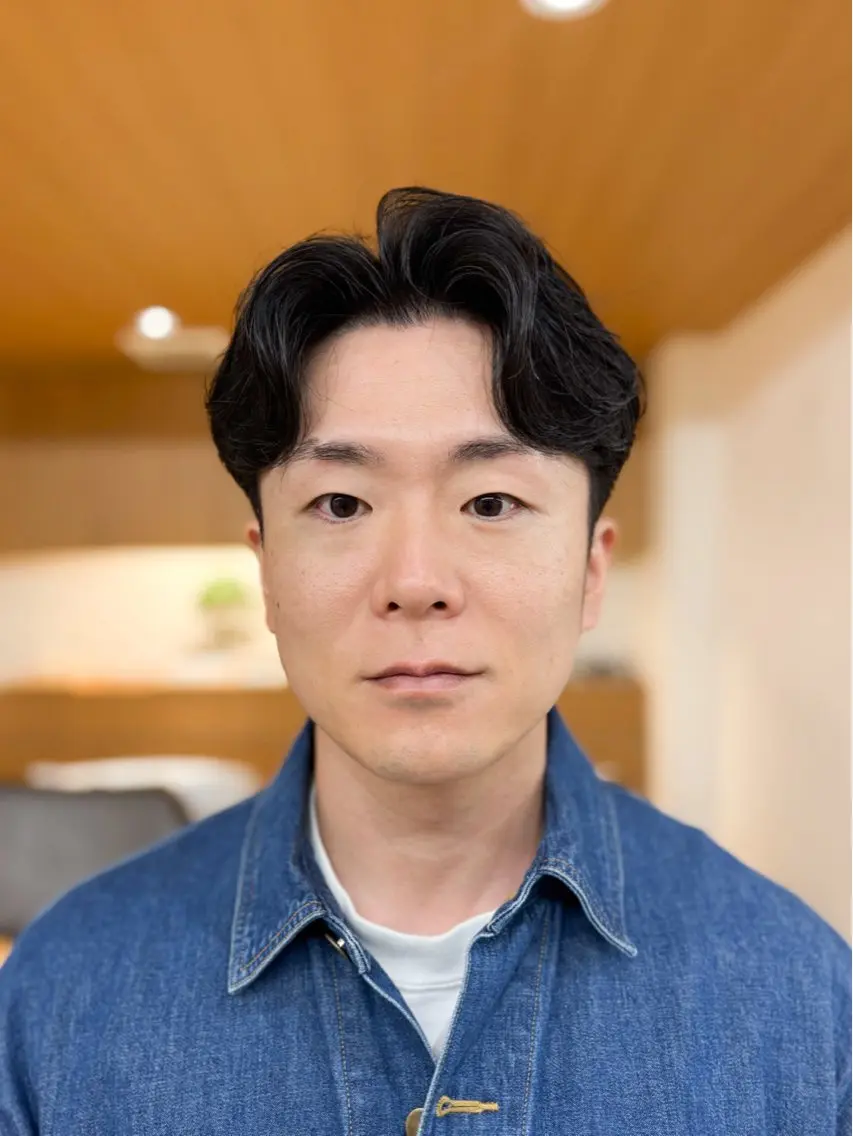 ショート パーマ メンズ ビジネス 縮毛矯正 カット 縮毛矯正 【メンズ縮毛矯正】 FILMS  軍司のヘアスタイル