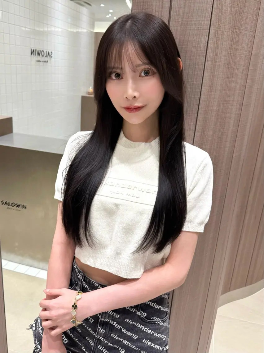 ロング カラー カット ヘアカラー トリートメント ヘッドスパ 上品ヘア🤍顔周り/ レイヤー✨/林遼一郎のヘアスタイル