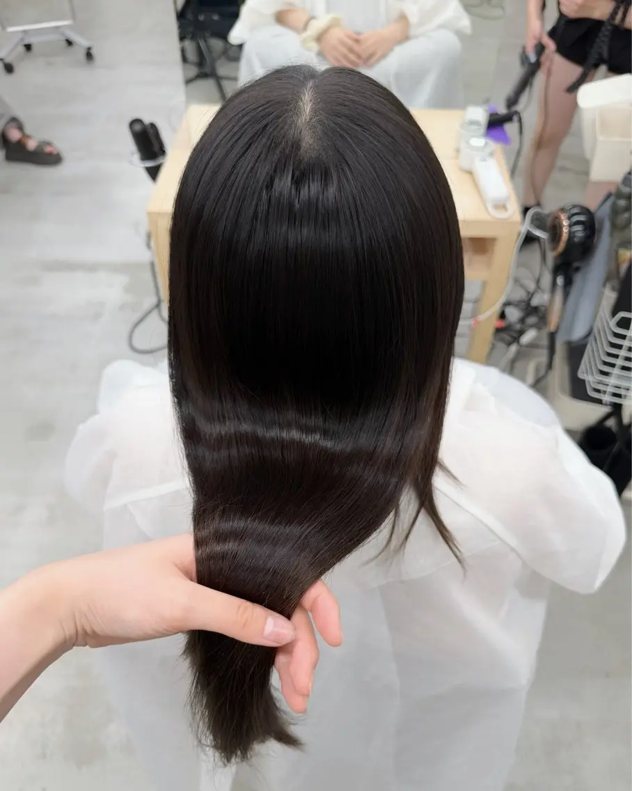 ロング ヘアカラー 加藤 あいなのヘアスタイル