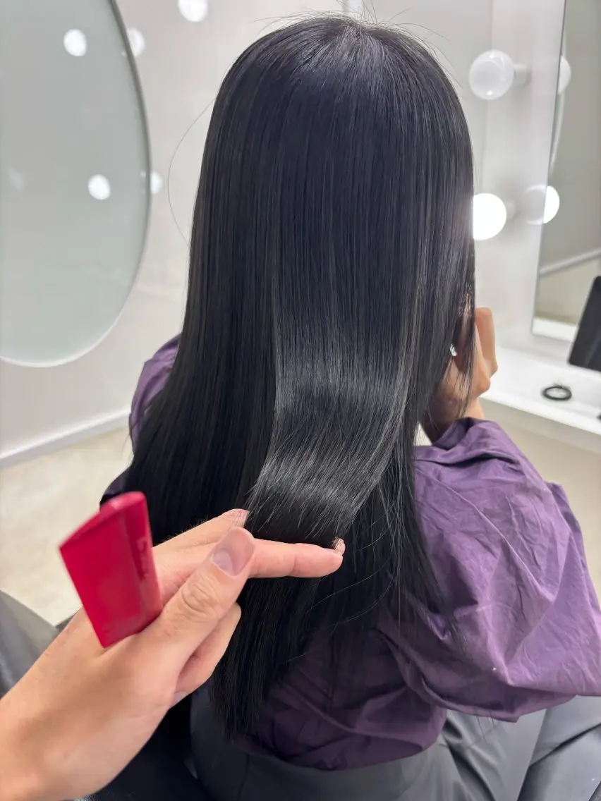 ロング カラー カット ヘアカラー トリートメント 冨木 雄斗のヘアスタイル