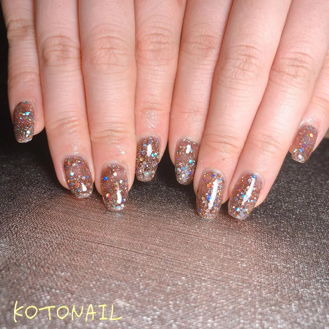ネイル アートネイル フラッシュネイル フットネイル マグネットネイル ミラーネイル ハンドネイル koto nailのネイルデザイン