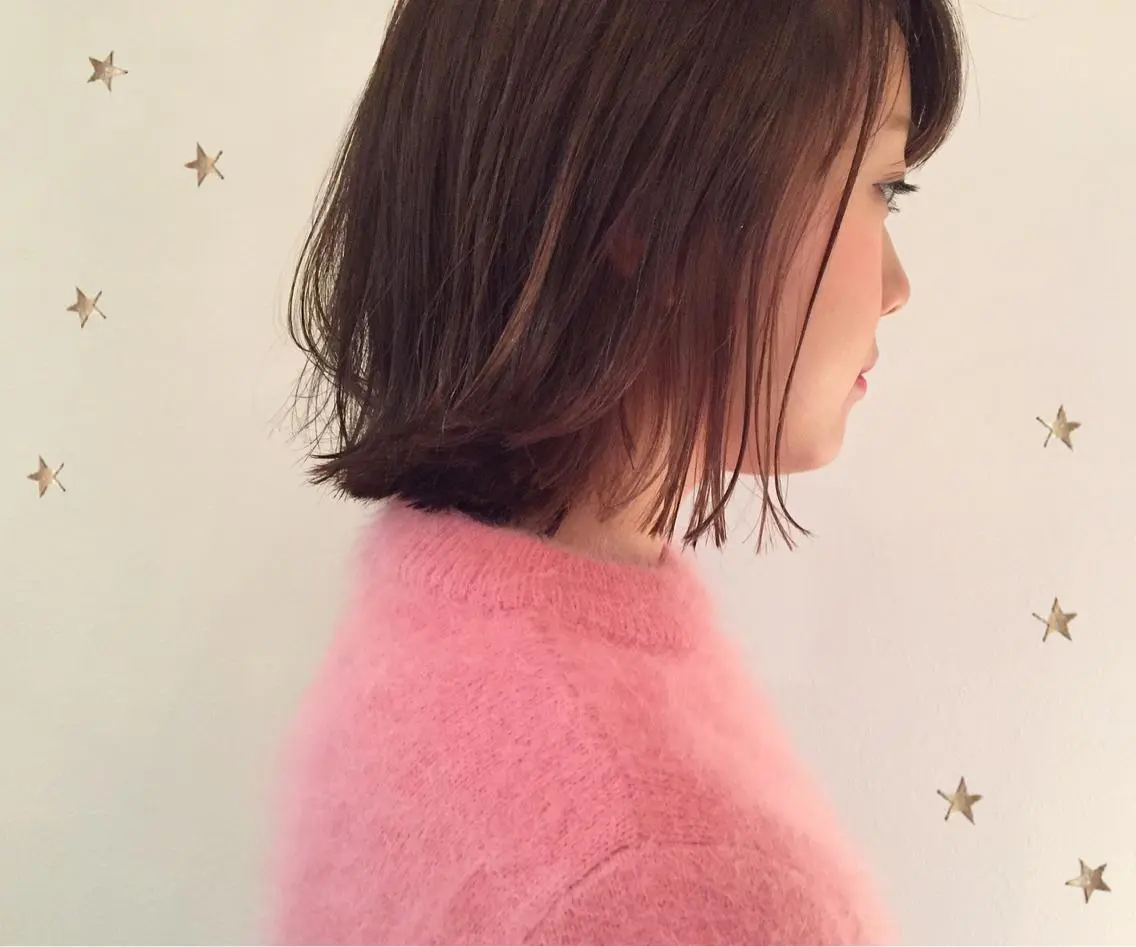 ミディアム ボブ 市川 千夏のヘアスタイル