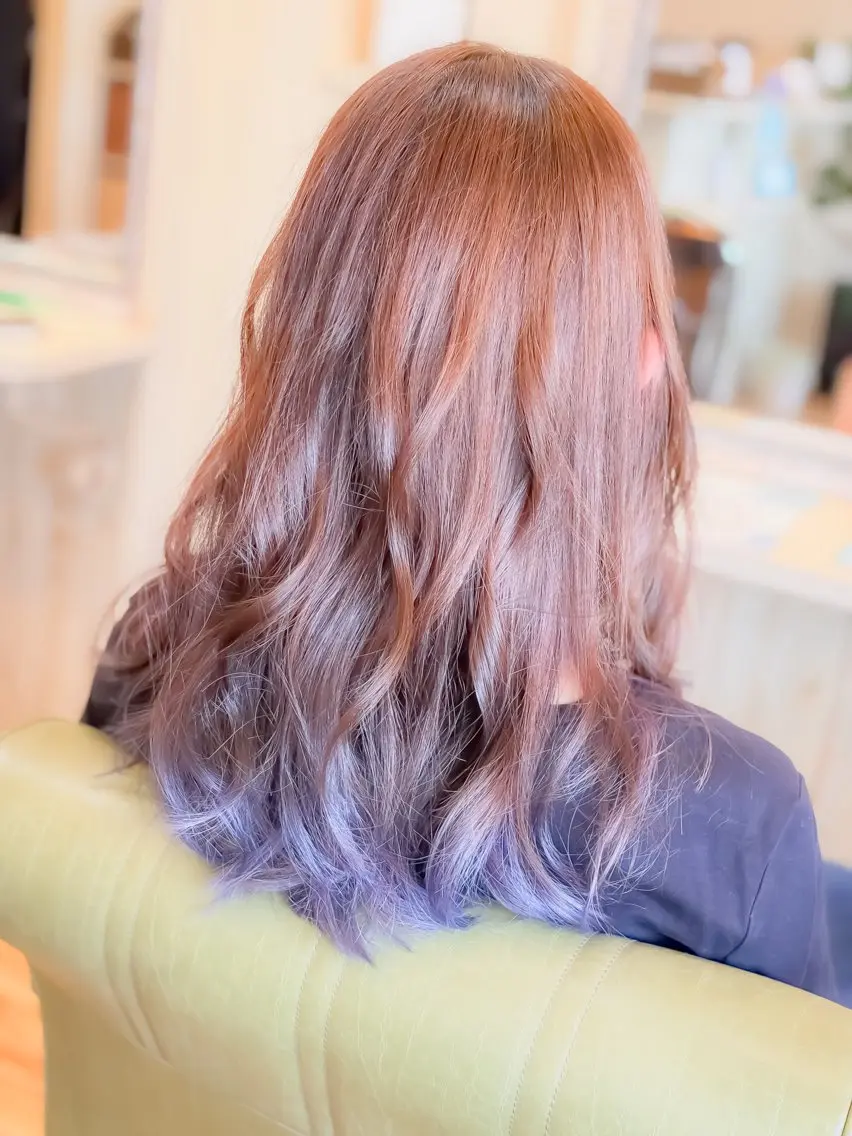 ミディアム カラー 加藤 彩のヘアスタイル