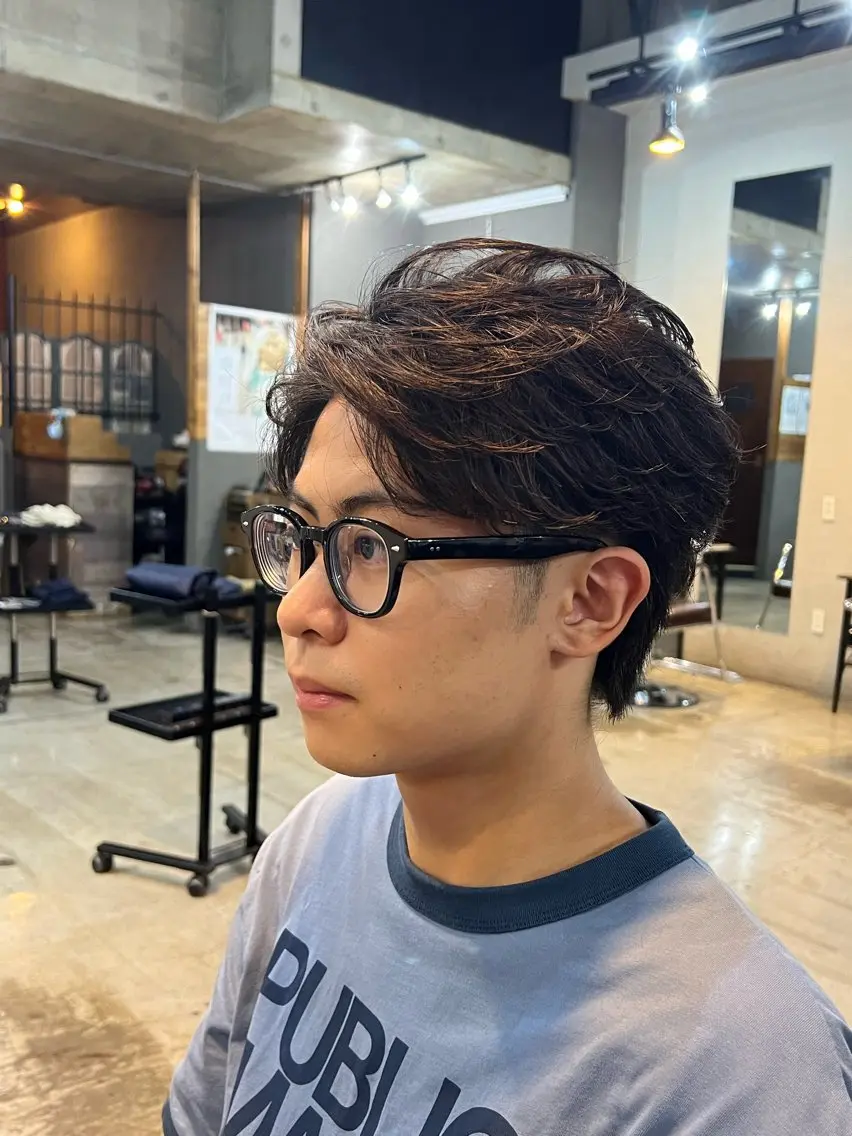 パーマ メンズ センターパート フェザーパーマ メンズパーマ カット パーマ Men's NAM 八角のヘアスタイル