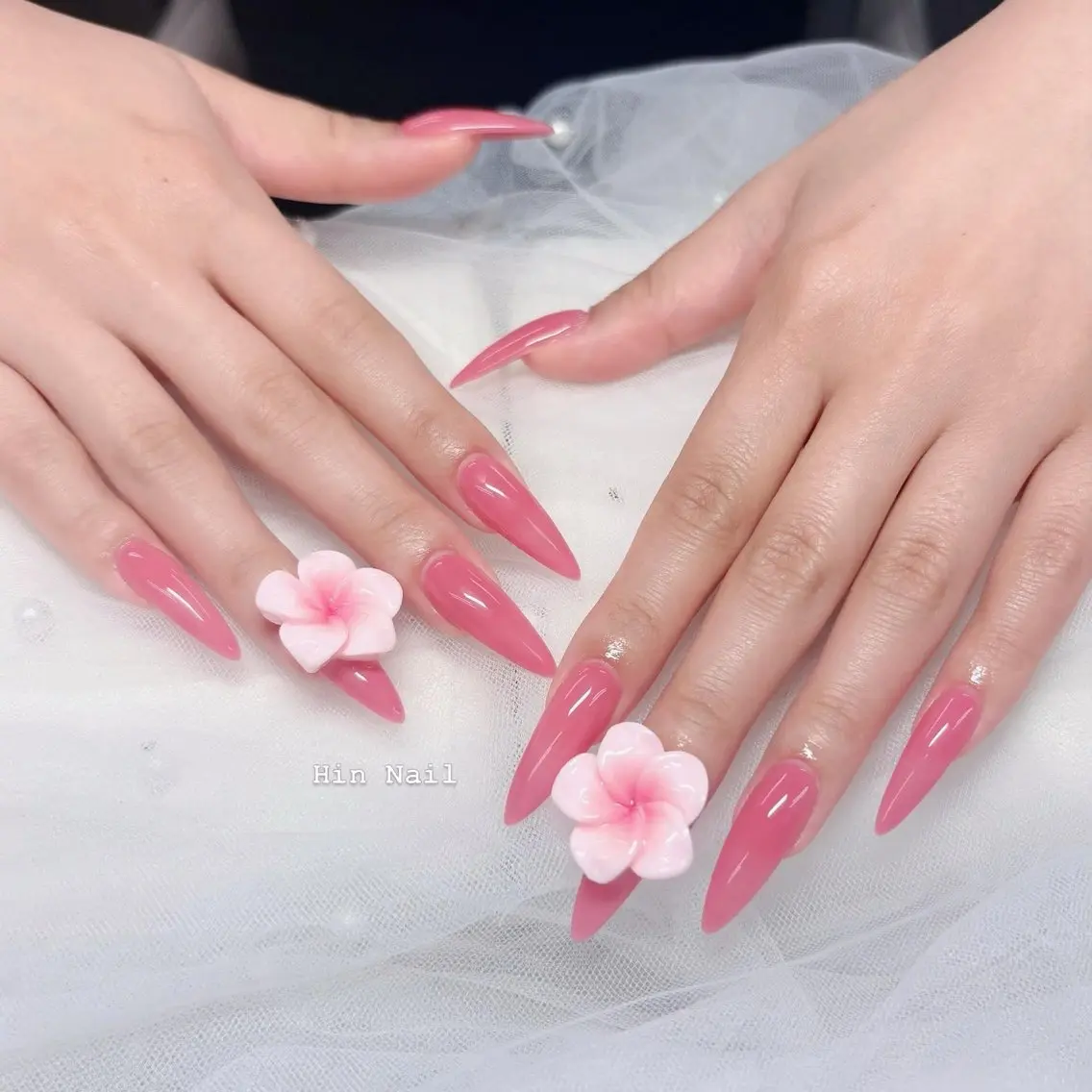 ネイル ハンドネイル HIN NAILのネイルデザイン