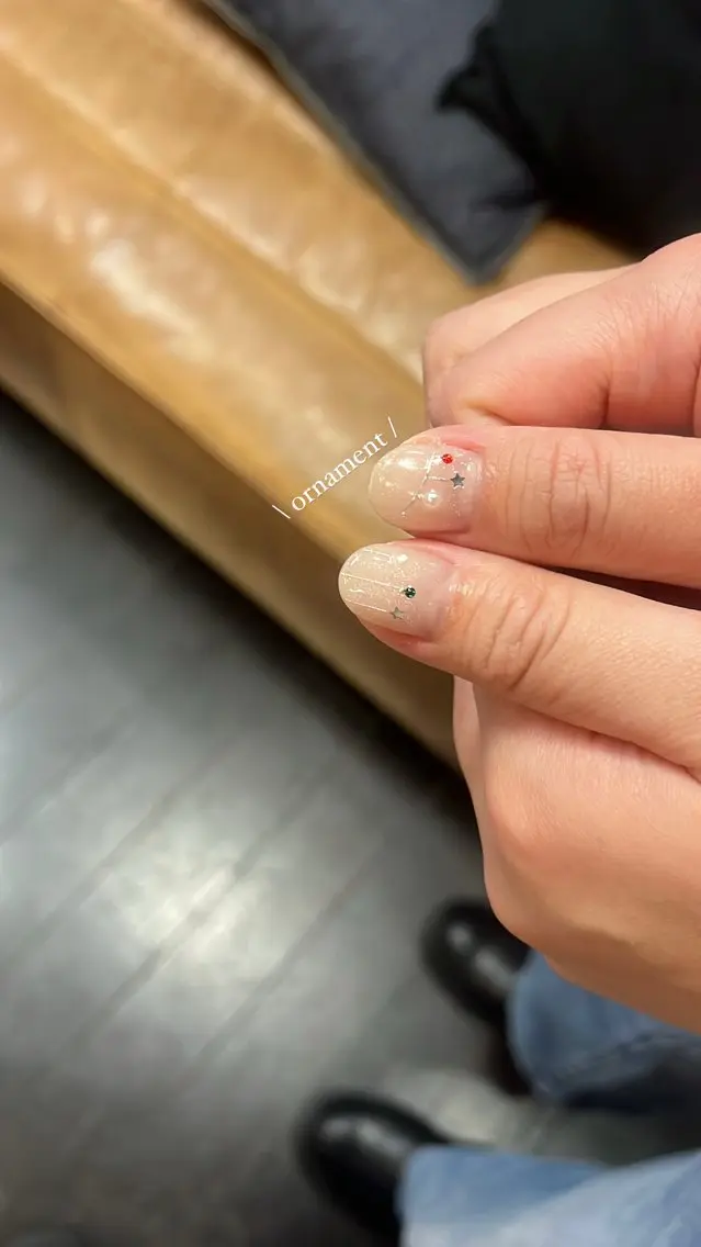 ネイル ニュアンスネイル シンプルネイル SAKU nail 作島茜のネイルデザイン