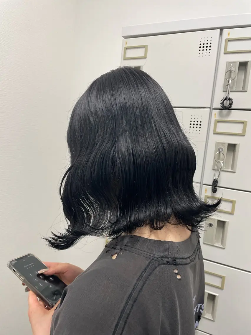 ショート カラー ヘアアレンジ カット トリートメント ヘアセット 縮毛矯正🤍 ボブ/ HIKARIのヘアスタイル