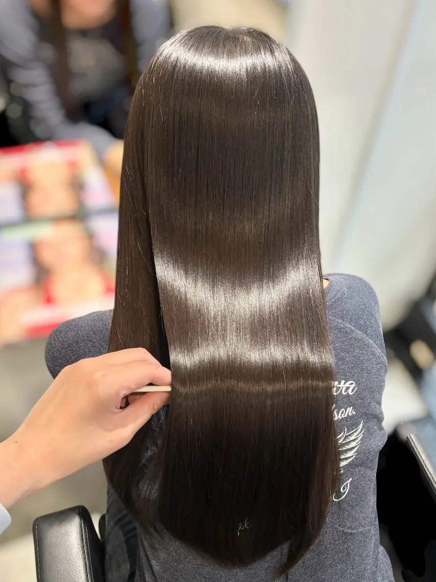 ロング カラー 髪質改善 トリートメント カット ヘアカラー トリートメント レイヤー/髪質改善 /透明感カラー/熊川のヘアスタイル