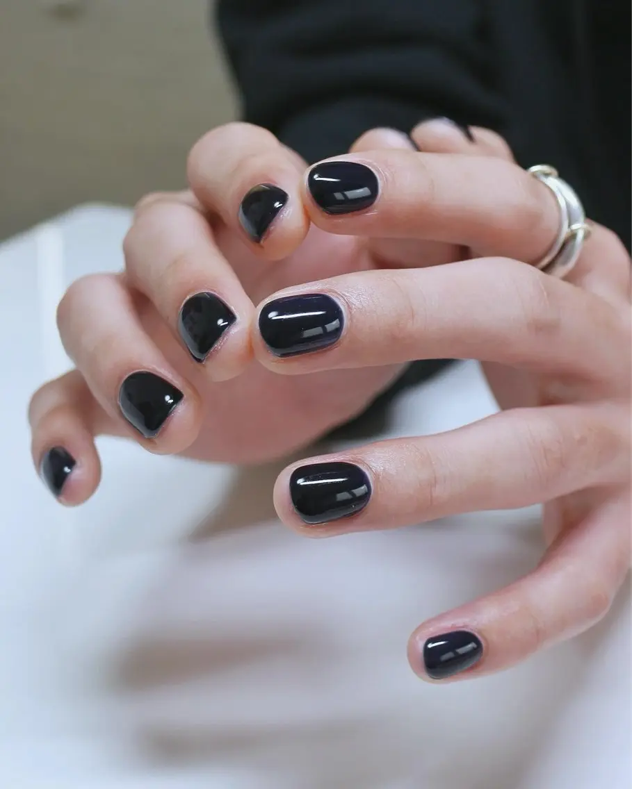 ネイル ブルー メンズネイル ワンカラーネイル シンプルネイル ハンドネイル Baku Nailsのネイルデザイン