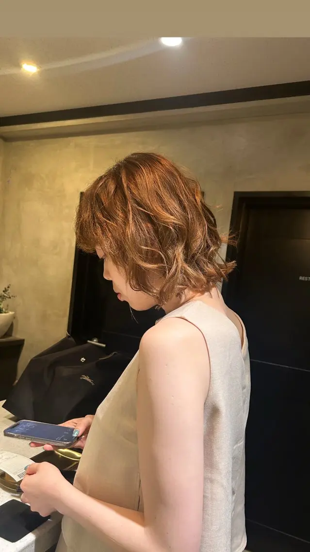 ミディアム カラー パーマ カット ヘアカラー パーマ タナカ カナ🫧のヘアスタイル