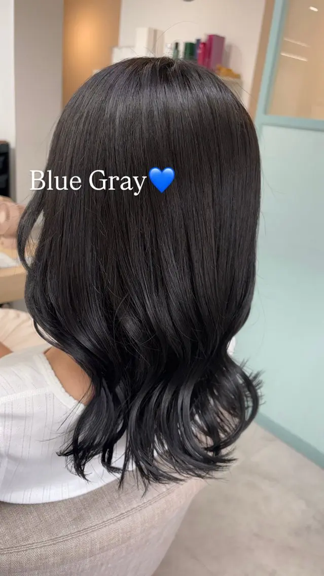 ミディアム カラー ブルーカラー 透明感カラー カット ヘアカラー トリートメント 🎀MIREA🎀 tocca茨木店のヘアスタイル