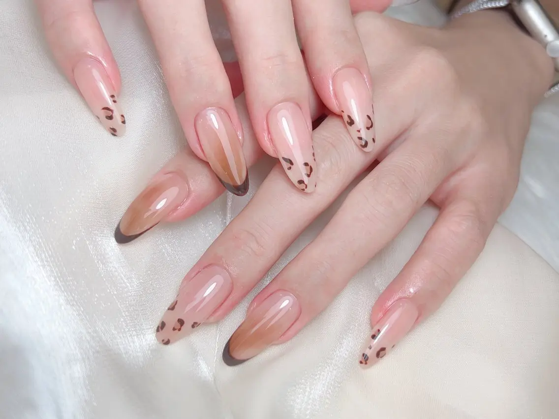 ネイル ハンドネイル M🌷nail 長さだし専門店のネイルデザイン