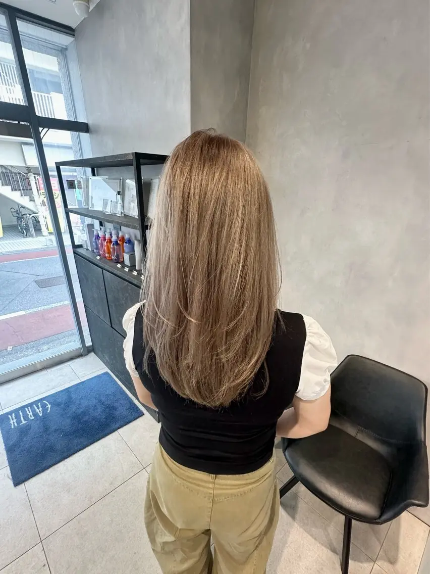 ロング カラー ヘアカラー トリートメント 萩原 拓実のヘアスタイル