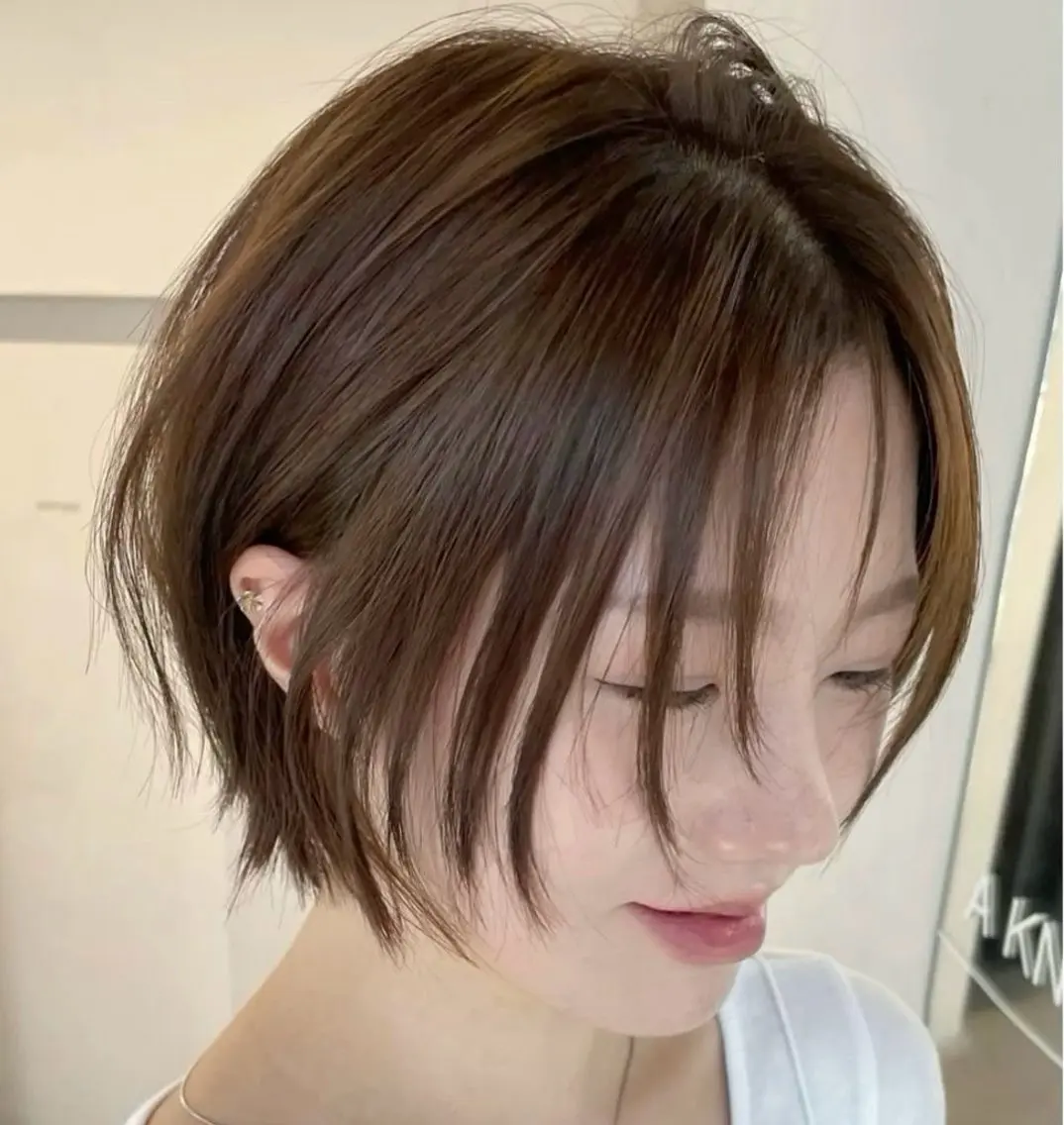 ショート ショートヘア 梨澤 百音のヘアスタイル