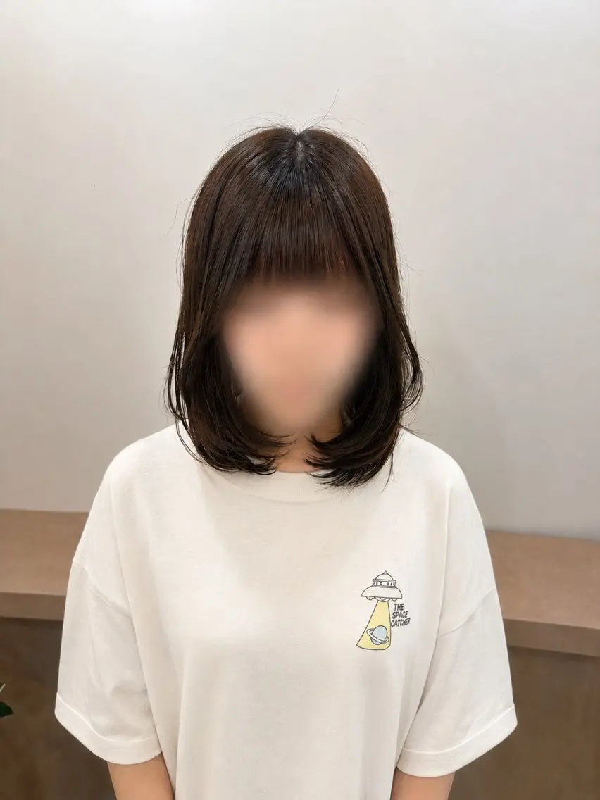 ミディアム 顔まわりレイヤー レイヤーカット カット ヘアカラー ヘッドスパ 艶髪/ブリーチなし Wカラー🌺yuiのヘアスタイル