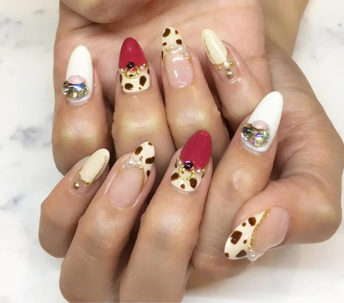 ネイル アートネイル フレンチネイル ジェルネイル スカルプネイル ストーンネイル ハンドネイル nail salon Soeurのネイルデザイン